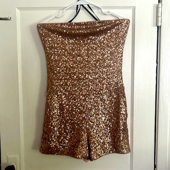 Bebe - Picture 1 of 4